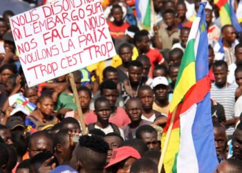 Les armes à nos FACAs !