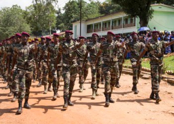 La reprise du recrutement dans les rangs des FACA