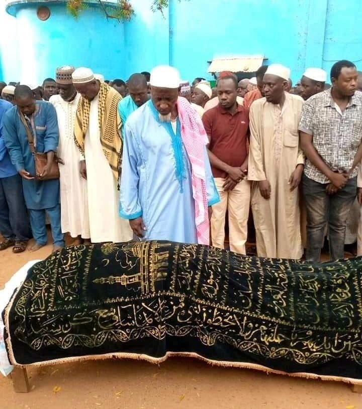 L’imam Kobine Layama est décédé