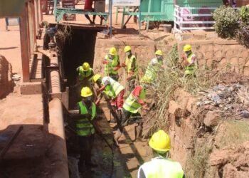 VISITE DES  PREMIERS DISPOSITIFS DES  TRAVAUX D&rsquo;ASSAINISSEMENT DE LA ROUTE  PK0-AEROPORT  BANGUI M’POKO