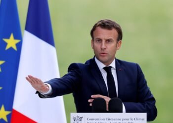 La France réfuse son implication dans l&rsquo; activité du français détenu en Centrafrique