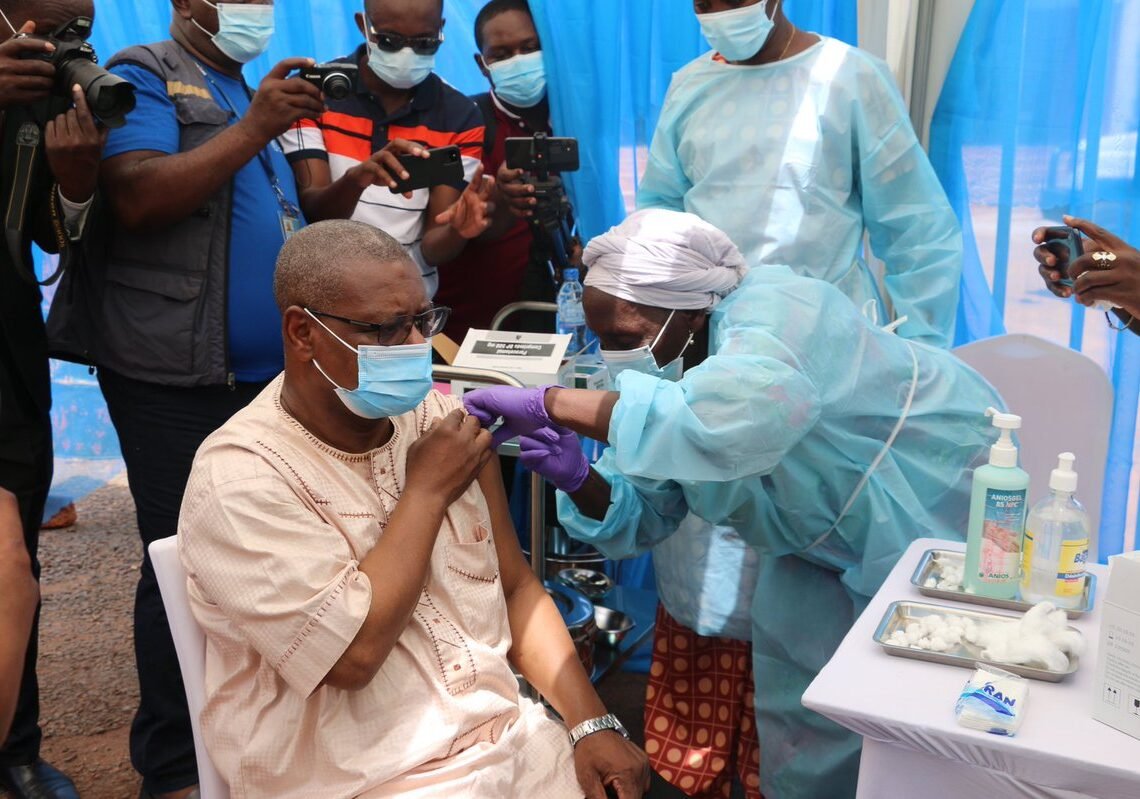 La République centrafricaine a lancé sa campagne de vaccination contre COVID-19 dans le cadre de l’initiative COVAX