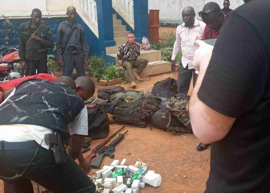 Un mercenaire français vient d&rsquo;être appréhendé avec un arsenal d&rsquo;armes