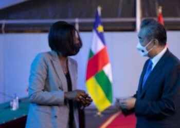 La rencontre de la ministre Sylvie BAÏPO avec son homologue chinois Wang YI