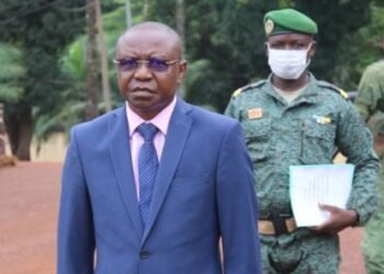 Ministre Rameaux-Claude BIREAU a interdit de tirer avec de vraies balles pendant les fêtes