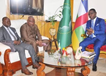 Premier Ministre a eu une rencontre avec une délégation du SYNAES