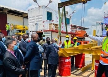 Entre le Congo et la RCA les travaux d&rsquo;installation du réseau à fibre optique sous-fluviale ont été lancés