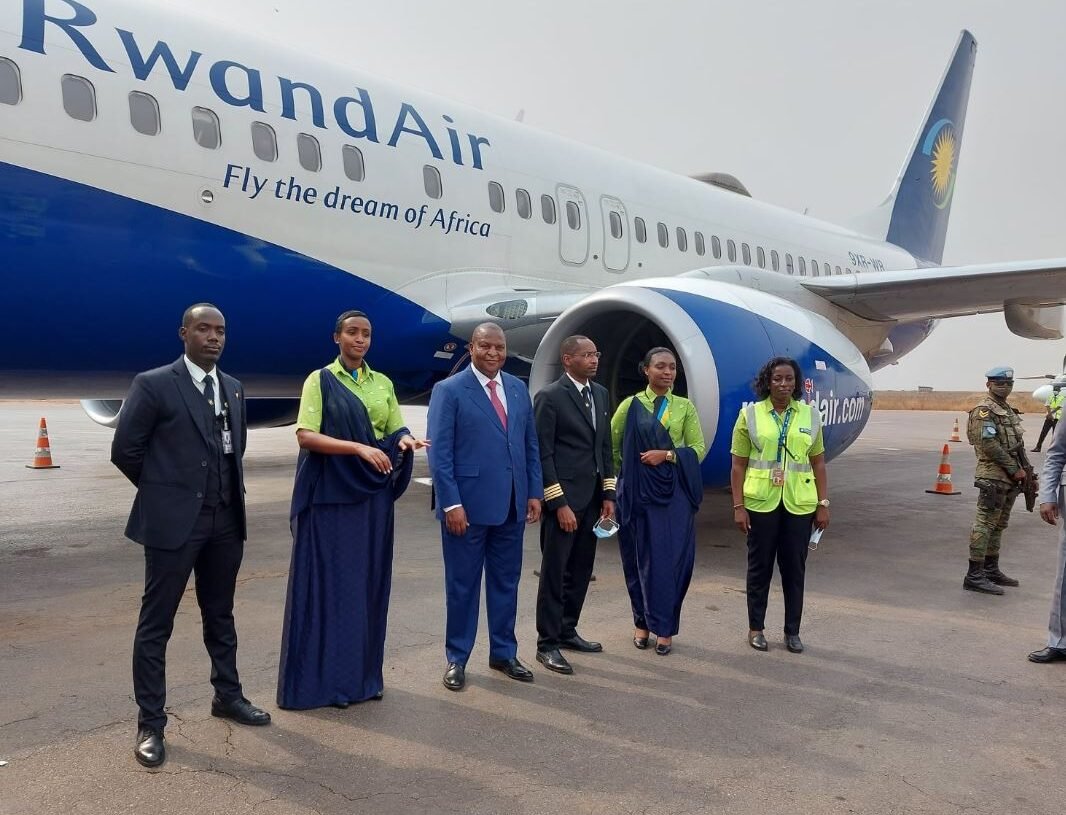 Le Président Touadéra est arrivé à Bruxelles en Belgique pour prendre part au Sommet de l’union Européenne et de l’Union Africaine