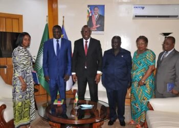 Chef du Gouvernement Félix Moloua travaille pour le retour du siège de la CEMAC à Bangui