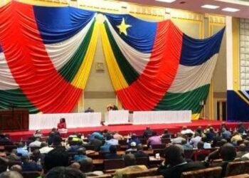 Une pétition du Front Républicain demandant la révision de la constitution