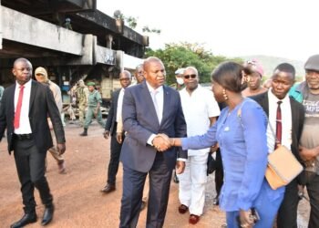 Le Président TOUADERA a visité le stade Omnisports à la suite à d’un incendie