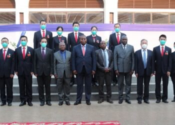 Le Président Touadéra récompense les membres de la 18ème mission médicale de la RPC en RCA