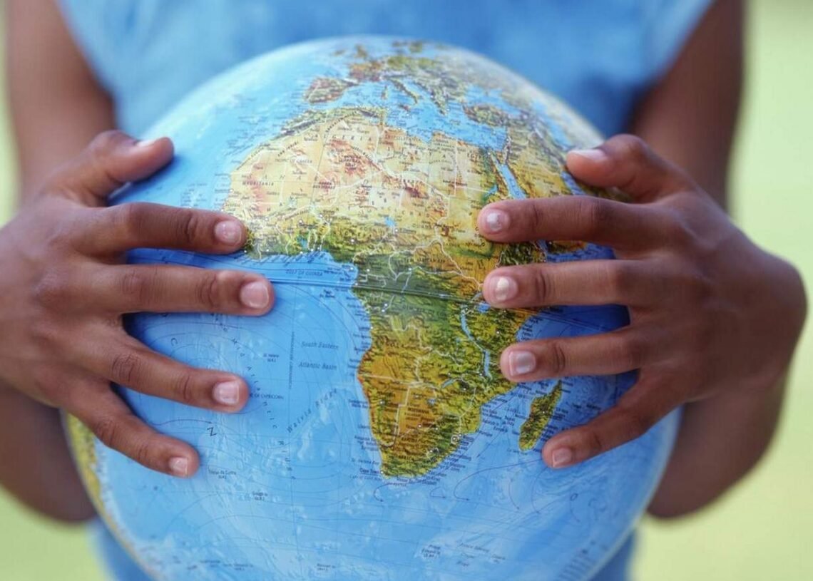 Simplice Mathieu Saranji appelle l&rsquo;Europe occidentale à ne pas se mêler des affaires africaines