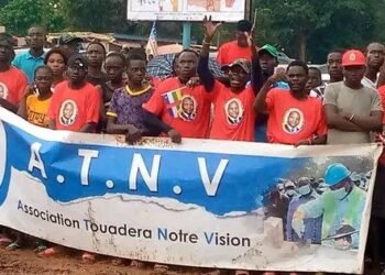 Un grand meeting en faveur de la modification de la Constitution a eu lieu ce dimanche sur le terrain de l’UCATEX