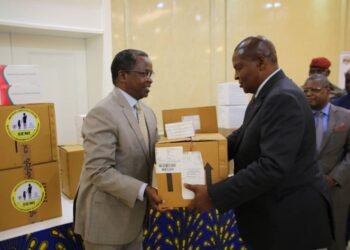 La Banque mondiale fait don de kits biomédicaux pour soutenir le projet SENI