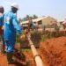 Les techniciens de la SODECA, travaillent à la réhabilitation des conduites d&rsquo;eau potable à Bangui