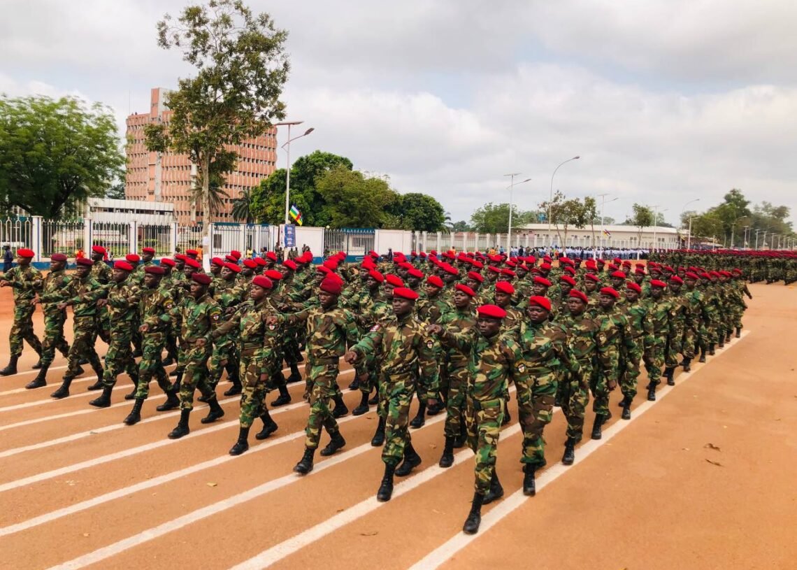 Le défilé militaire en l’honneur de la proclamation de la République a eu lieu à Bangui