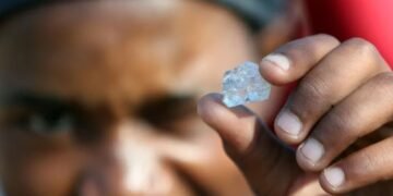 La Russie décide d&rsquo;aider la République centrafricaine à exporter des diamants