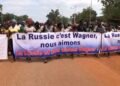 Marche pour les alliés et contre les fausses informations
