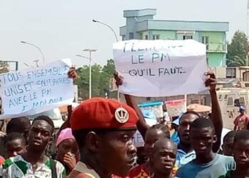 Le peuple exprime sa gratitude au Premier ministre Moloua