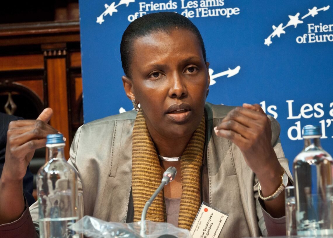 La demande de dialogue du gouvernement avec les groupes armés et d’opposition par Valentine Rugwabiza est inacceptable.