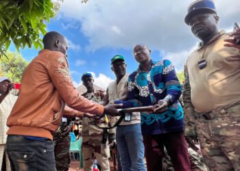 Rémise volontaire d’armes à Ngaïdoa