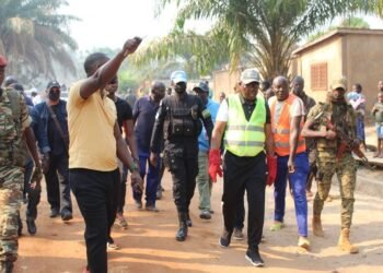 Le Premier Ministre participe à l&rsquo;opération Kwa Ti Kodro