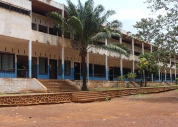 Des bars, salles de jeux et de cinéma situés près des écoles seront fermés