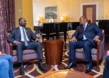 Le Président de la République centrafricaine Faustin Archange TOUADERA reçoit son homologue malien Assimi GOÏTA