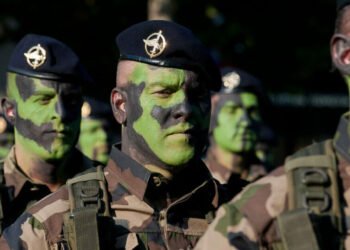 La SMP Bancroft commande des articles pour blanchir sa réputation