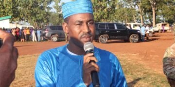 La population de Niem-Yelewa se mobilise pour accueillir l’arrivée de la délégation conduite par le ministre Hassan Bouba