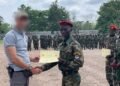 Une cérémonie de présentation au drapeau des recrus des FACA au Bérengo