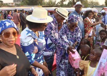 Le Couple Présidentiel a honoré les enfants des arrondissements de Bangui