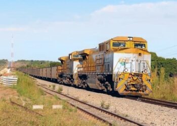 La RCA construit sa première voie ferrée