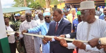 Le Président Touadéra inaugure la Mosquée des Armées au Camp Kassaï à Bangui