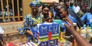 La Première Dame Tina Marguerite Touadéra a visité les femmes incarcérées à la maison d’arrêt et de correction pour femme de Bimbo