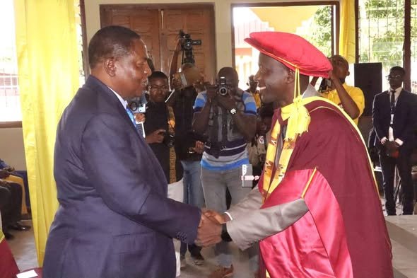 Le Président Touadéra a pris part à la cérémonie d’investiture du nouveau Doyen de la Faculté de Théologie Évangélique de Bangui